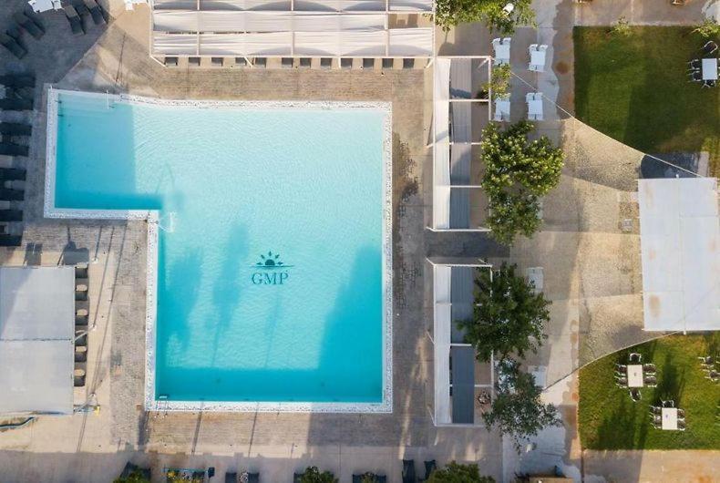Buka Sandy Beach Meszíni Kültér fotó