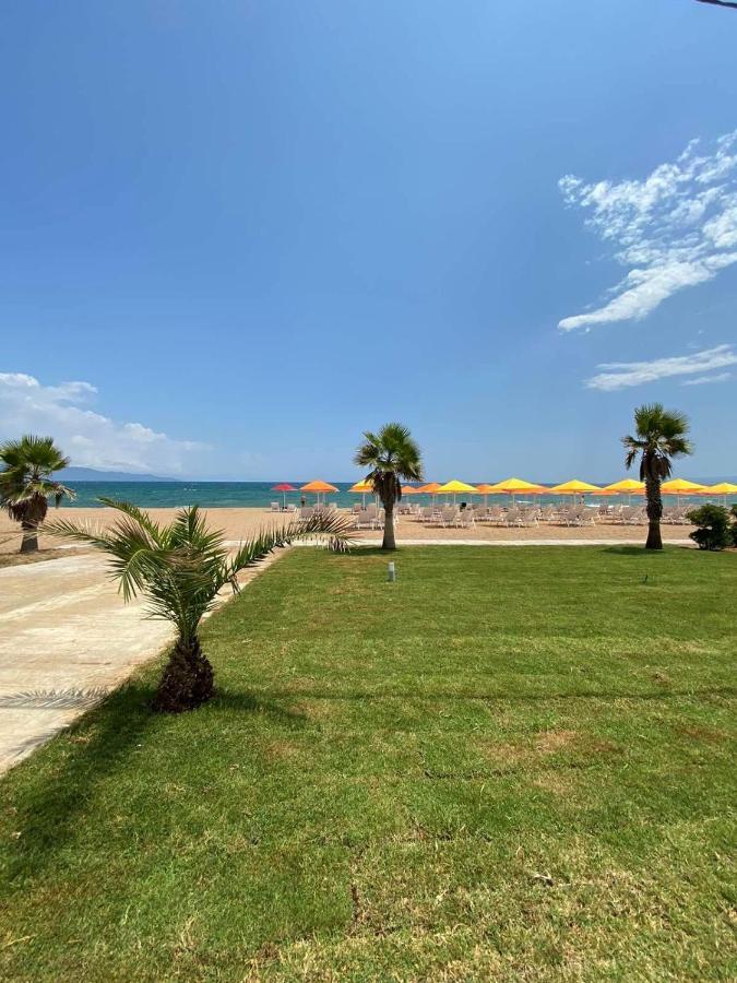 Buka Sandy Beach Meszíni Kültér fotó